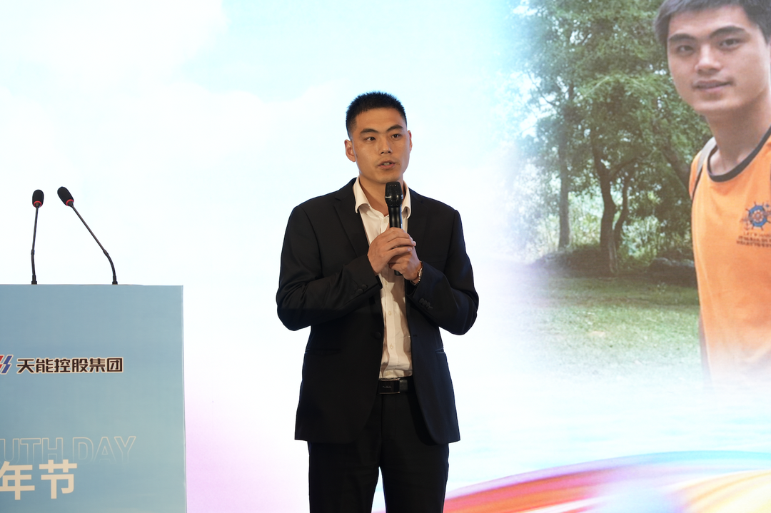 才聚亚博体育
 智创未来｜亚博体育
青年这样过五四_1c7e971d.png